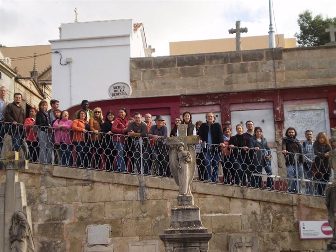 Visita al cementerio de Palma