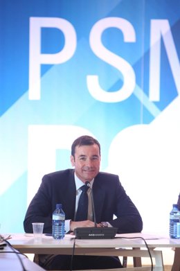 Primer plano de Tomás Gómez