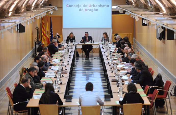 Sesión constitutiva del nuevo Consejo de Urbanismo de Aragón