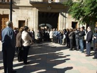 Catarroja (Valencia) recuerda a la mujer asesinada el viernes y rechaza la violencia sexista