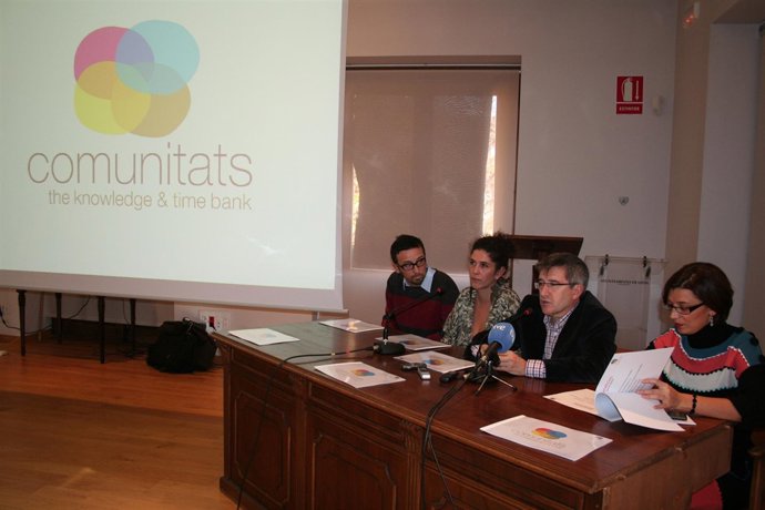 Presentación en León de Comunitats