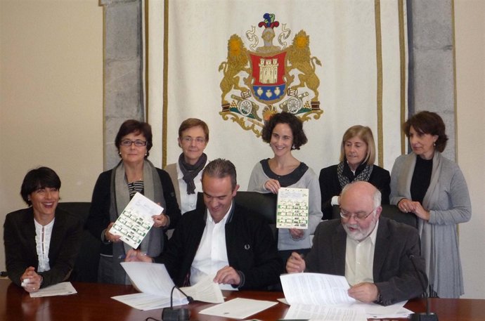 Firma del convenio de colaboración.