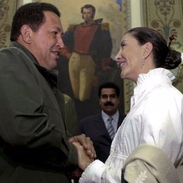 Ingrid Betancourt se reúne con Hugo Chávez