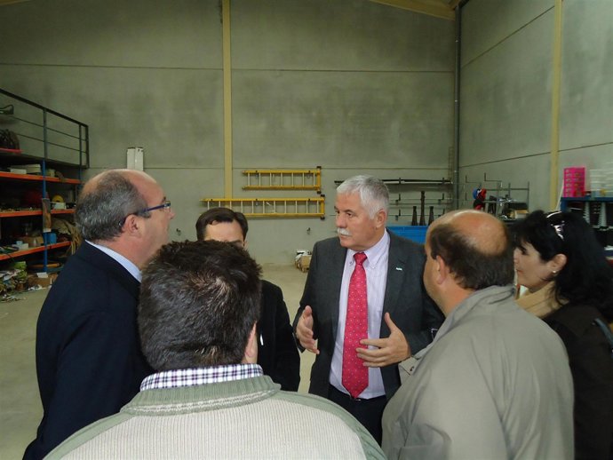 Tovar en polígono industrial