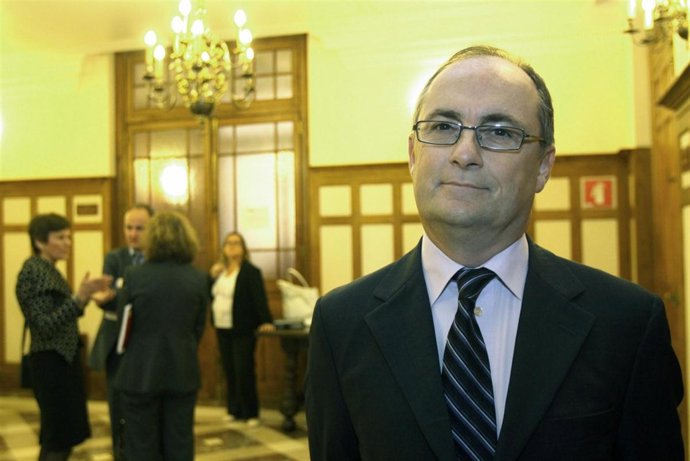El vicepresidente de la Comisión Nacional  del Mercado de Valores (CNMV), Ferna