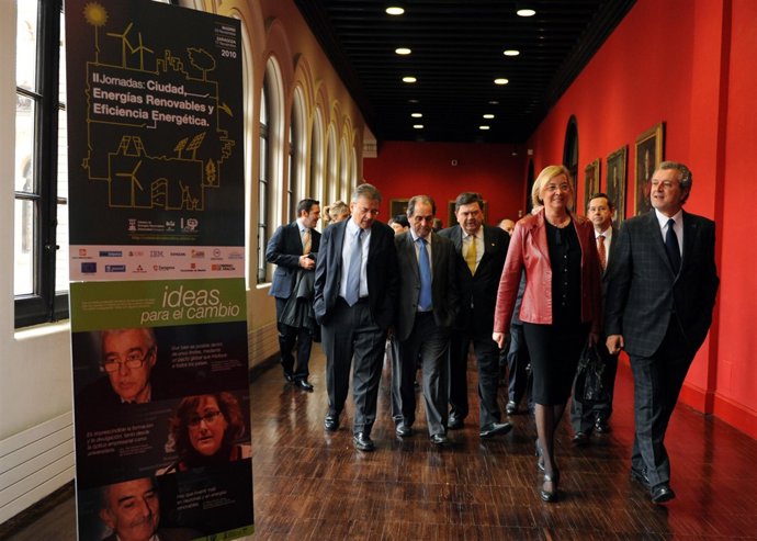 Eva Almunia y Manuel López inauguran las II Jornadas: Ciudad, Energías Renovable