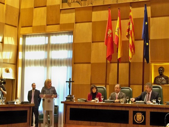 Dolores Serrat (PP) en el Debate de la Ciudad 2010