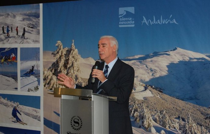 FOTOGRAFÍAS. LA JUNTA BUSCA INCREMENTAR LAS VISITAS DE PORTUGUESES A SIERRA NEVA