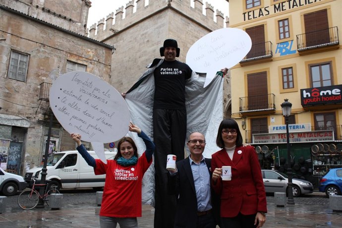 Presentación del Voluntariado Lingüístico de Escola Valenciana 