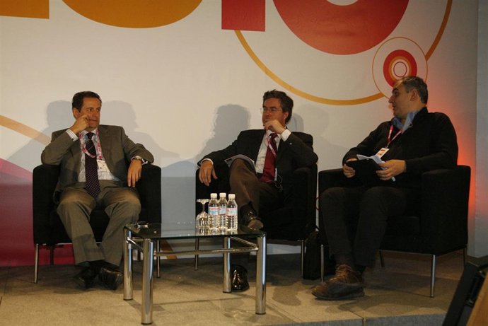 Ndp LA NUBE, HERRAMIENTA DE GLOBALIZACIÓN