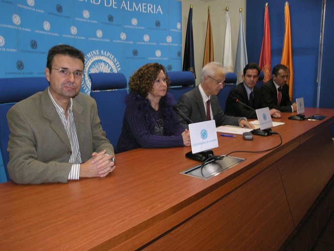 Presentación del título electrónico que pone en marcha la UAL 