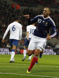 Benzema lidera el festival galo ante Inglaterra