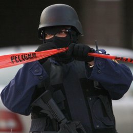 policia mexico mexicana cordon policial