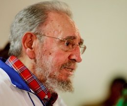 El ex presidente de Cuba Fidel Castro en la Universidad de La Habana.