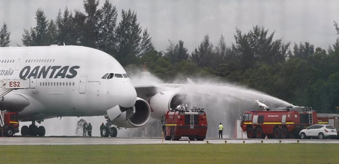 Aterrizaje de emergerncia de un avión Qantas