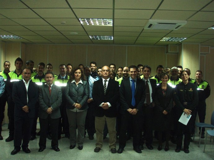 La consellera de Innovación, Interior y Justicia, Pilar Costa, en primera fila, 