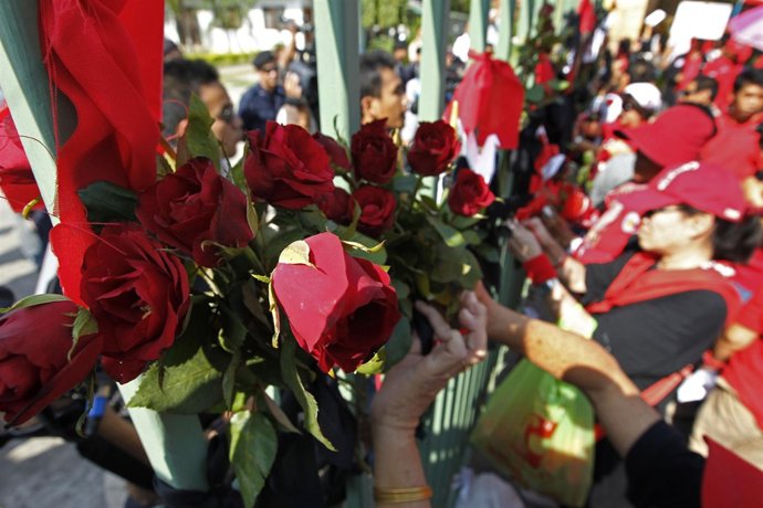 Marcha de camisas rojas en Tailandia