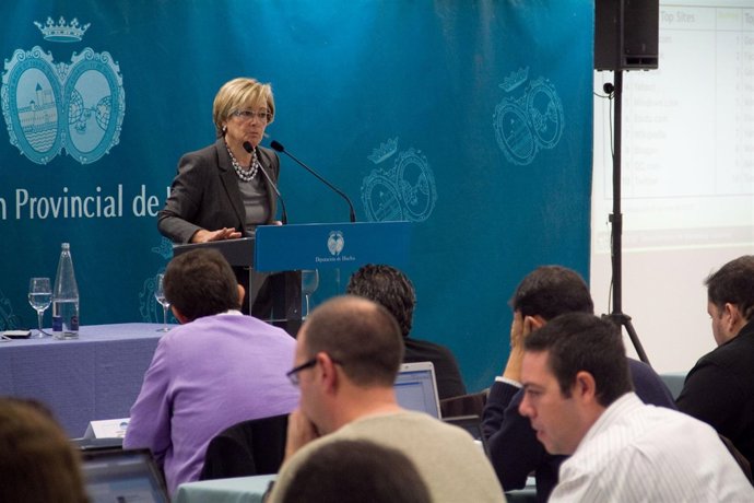 La presidenta de la Diputación de Huelva, Petronila Guerrero, este viernes en un