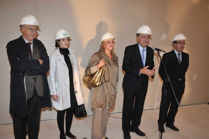 Carmen Thyssen y De la Torre durante una visita al futuro museo