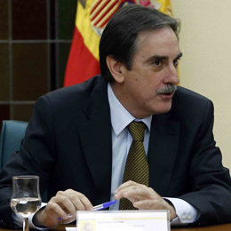 El minstro de Trabajo, Valeriano Gómez