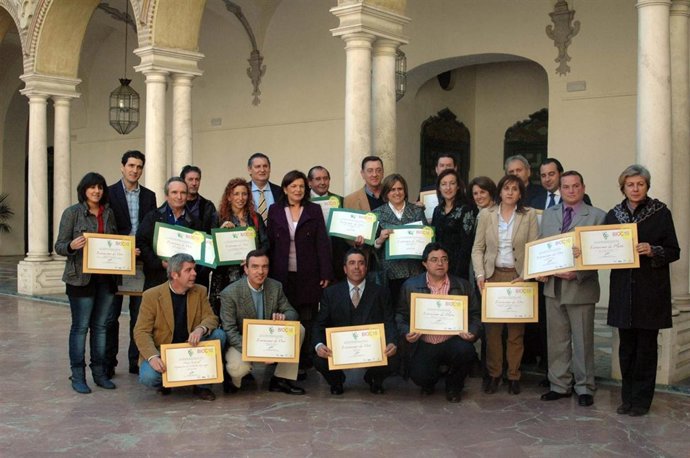  Entregados los premios de los concursos de vinos y aceites ecológicos Ecoracimo