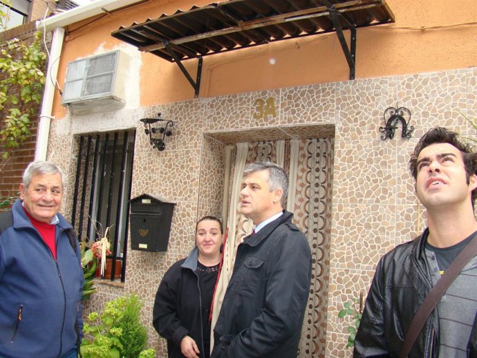 PSOE denuncia la existencia de "cuasi chabolas" en Retiro