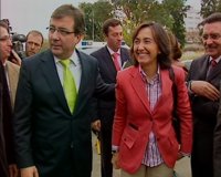 Rosa Aguilar traslada a los agricultores extremeños su "firme compromiso" de trabajar para dar respuesta a sus demandas
