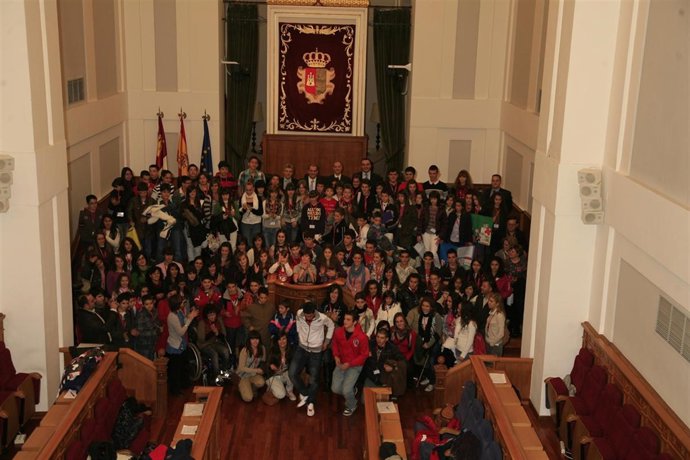 pleno infantil en las Cortes