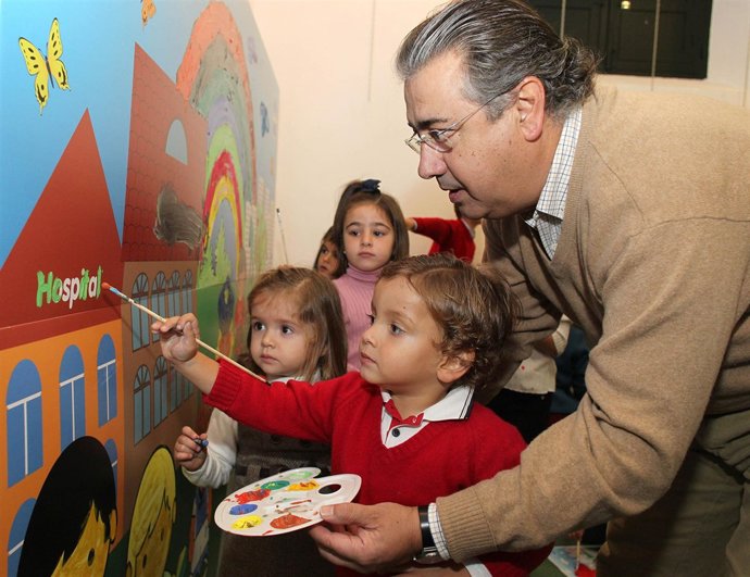 PP:El Portavoz Del PP Juan Ignacio Zoido Presenta Su Plan Municipal Para La Infa