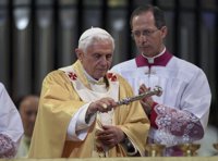 El Papa justifica el uso del preservativo "en algunos casos" 