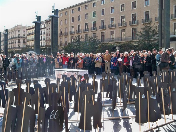 El acto de homenaje se ha celebrado en la Plaza del Pilar de Zaragoza