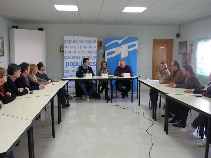 Sánchez de León interviene en un acto en Riba-roja