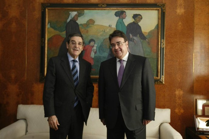 BBK Acoge El Consejo De Administración De Enagás En Bilbao