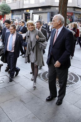 Aguirre duirante un acto del PP
