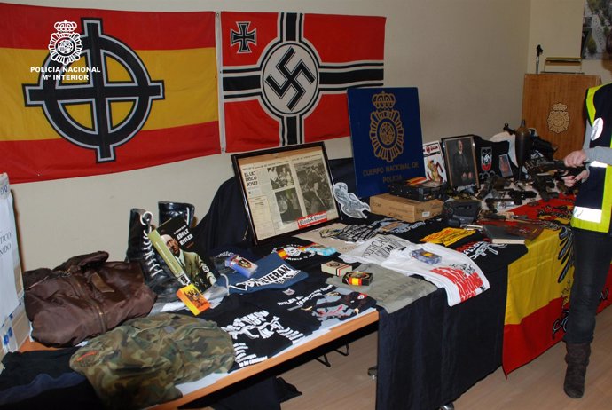 Material nazi incautado