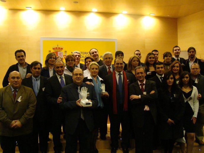 Alcalde de Talavera y premiados artesanía 2010