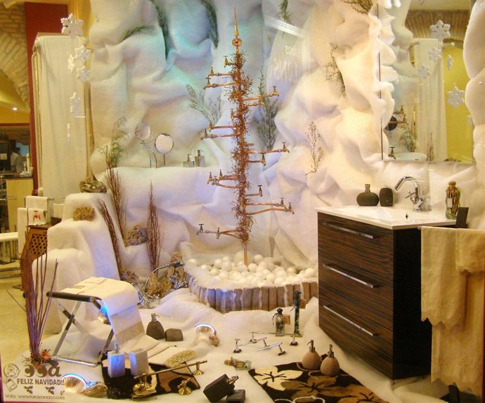 Una de las tiendas decoradas en Tarazona por Navidad