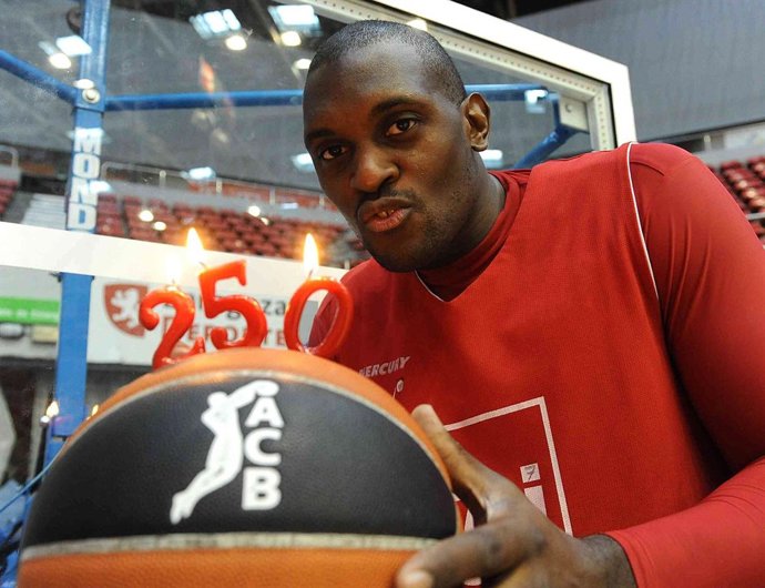 DARRNE PHILLIP, 250 PARTIDOS EN ACB