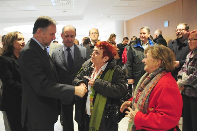 Iglesias en la inauguración del centro de salud