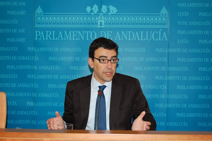 Mario Jiménez, portavoz del grupo socialista en el Parlamento andaluz