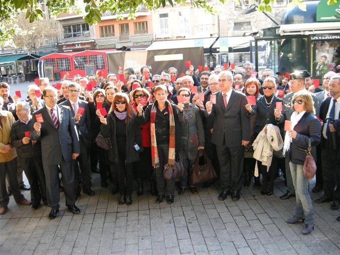 La ciudadanía murciana saca tarjeta roja al maltratador 