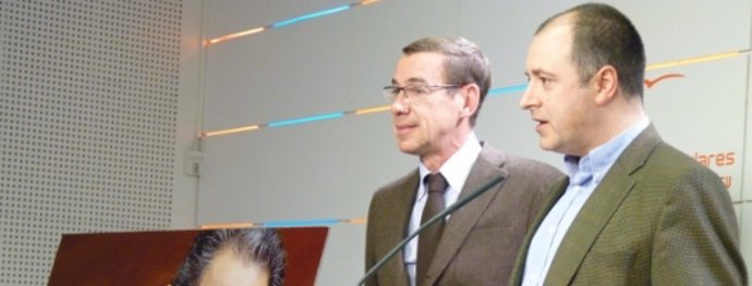 Serra y Clemente en rueda de prensa