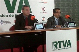 El consejero de Educación, FRancisco Álvarez de la Chica, y el director de la RT