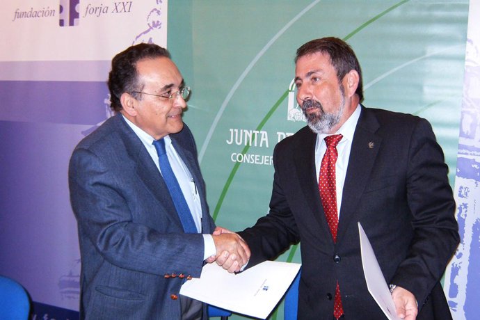 Convenio Con La Junta Para Fomentar El Voluntario En El Bicentenario Del Doce