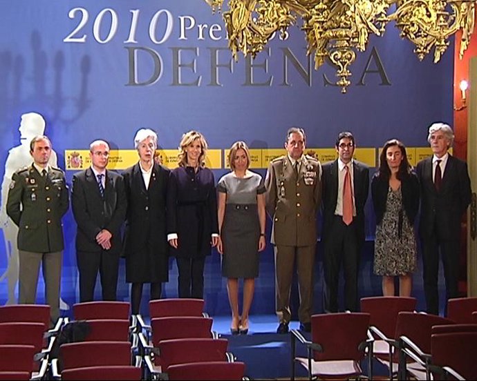 NP La Batalla De Asturias De TPA Recibe El Premio Defensa 2010