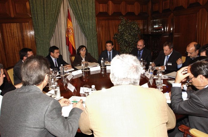 Aguilar se reúne con las organizaciones agrarias