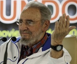 El ex presidente de Cuba Fidel Castro en un encuentro con intelectuales.