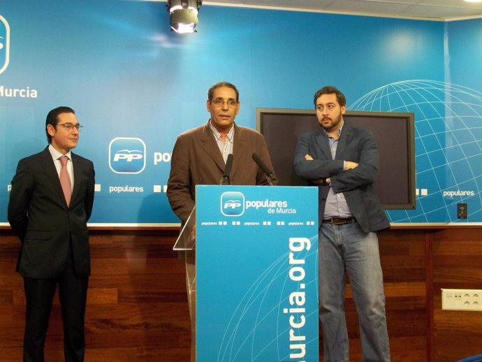 Saad El Mami se reune con Víctor Manuel Martínez y José Gabriel Ruiz