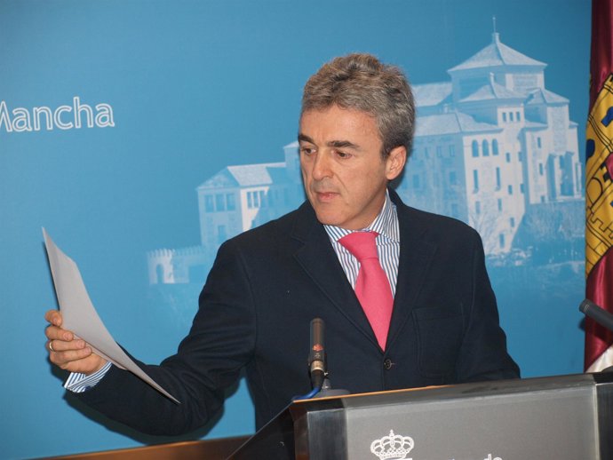 Leandro Esteban en su comparencia en las Cortes