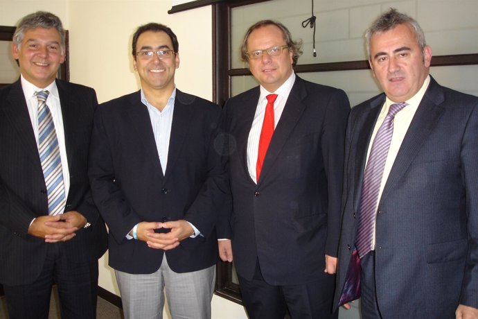Reunión entre el ministro de Turismo de Colombia y responsables del ICTE